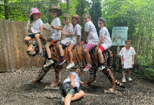 Summer Enrichment means a trip to the zoo for DES!