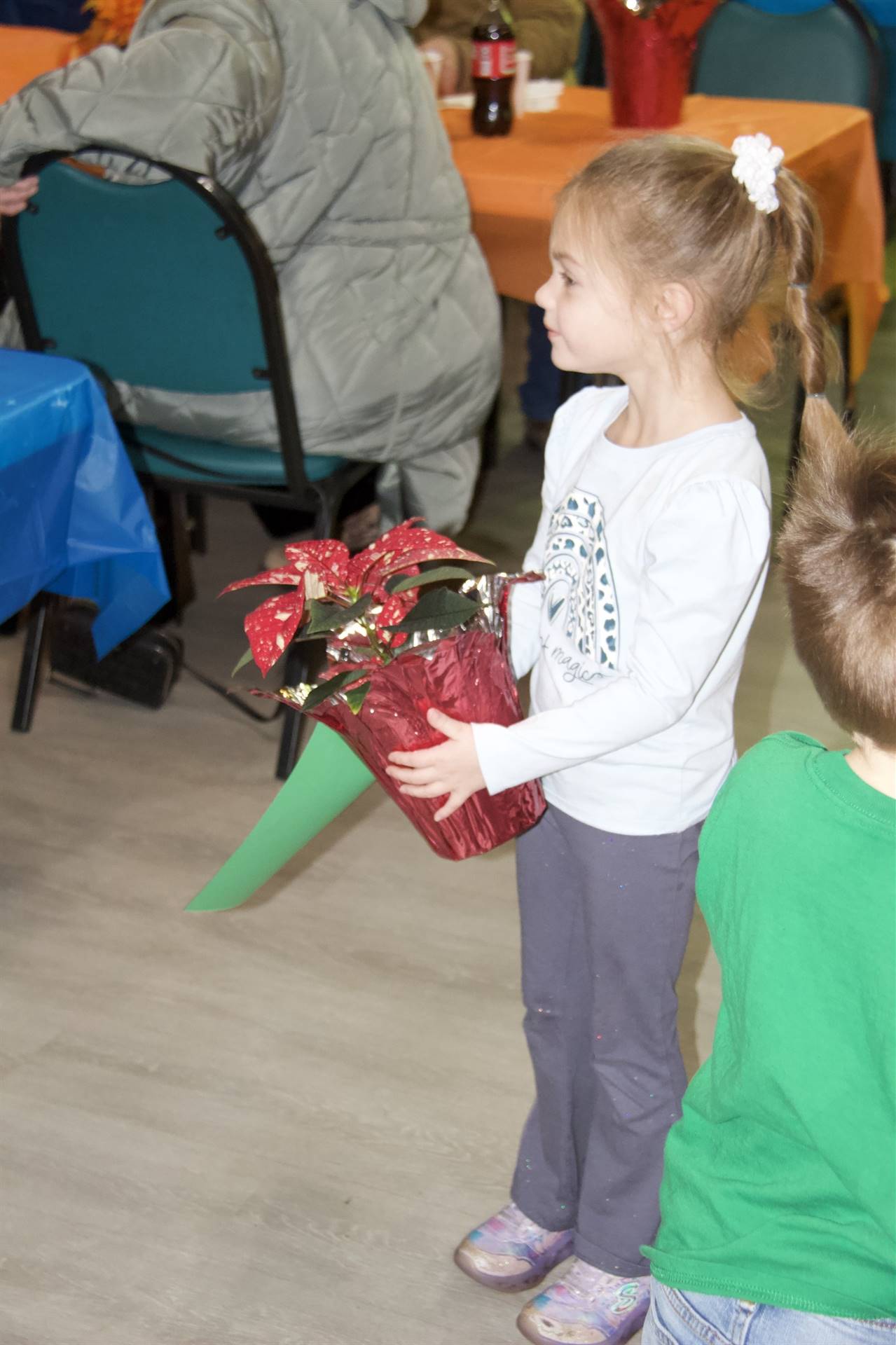 DCS Elementary students visit senior citizens center